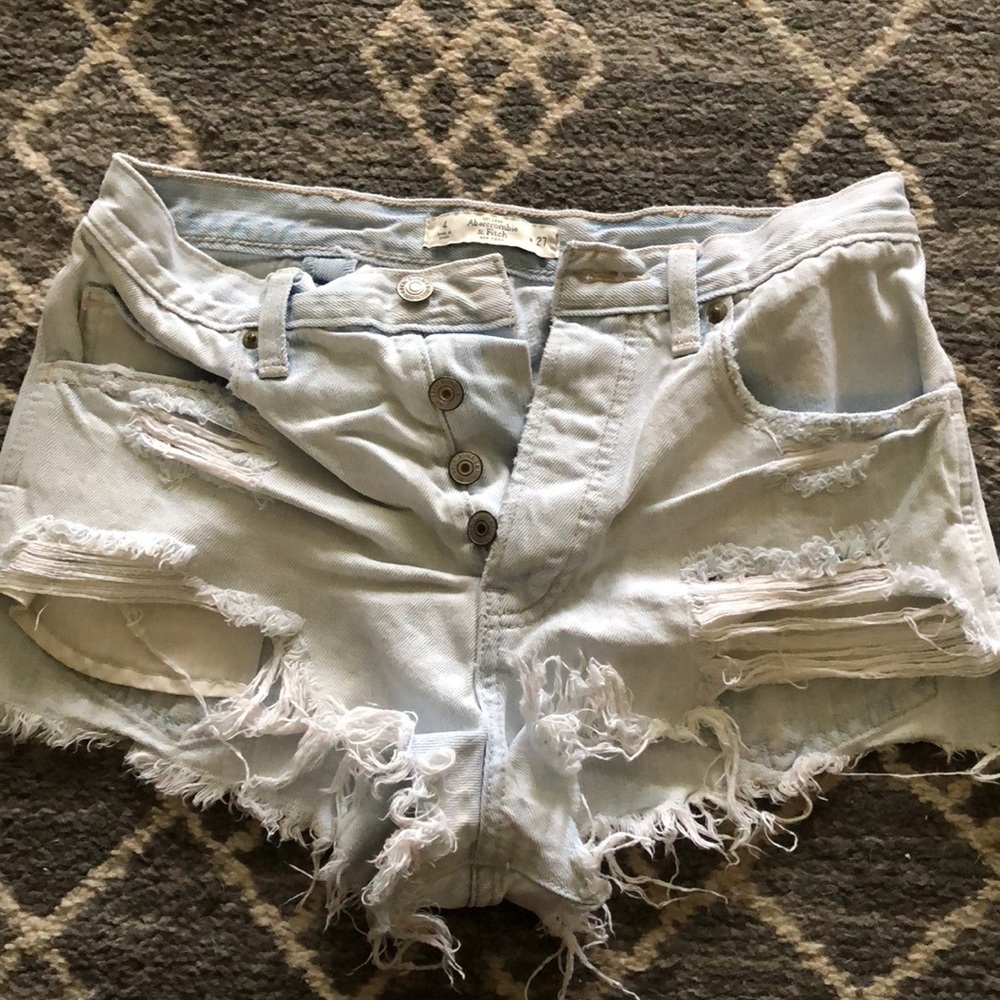 Abercrombie & Fitch button up denim shorts